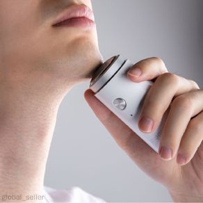 so white 3d smart shaver