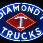 Custom Diamond T Trucks Poster Glass Neon Light Sign Beer Bar