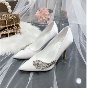 Champagne on sale bridesmaid shoes