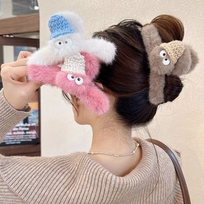 Korean Style Fur Ball Hair Clip for Woman Elegant Plush Hair Clamp  Fashion Cute Girl Shark Clip