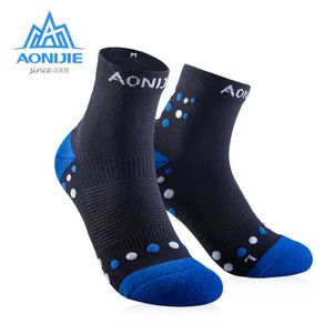 AONIJIE Outdoor Sports Running Athletic Performance Training Cushion Quarter Compression Socks Heel Shield Cycling
