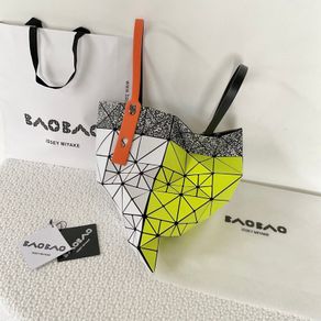 Fake issey miyake bao bao hot sale